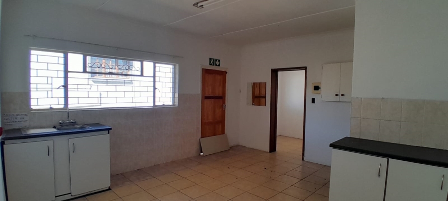 To Let Commercial Property for Rent in Dalindyebo Eastern Cape
